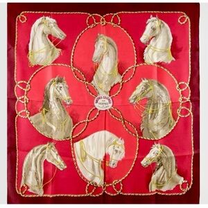 HERMÈS BRIDES LEGERES 1974
FRANCOISE HERON SILK SCARF 90cm